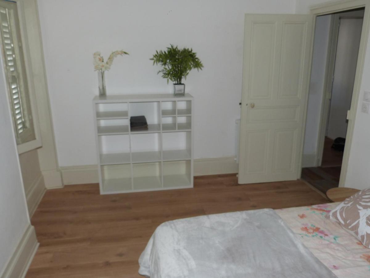 Le Compostelle Appartement Issoudun Buitenkant foto