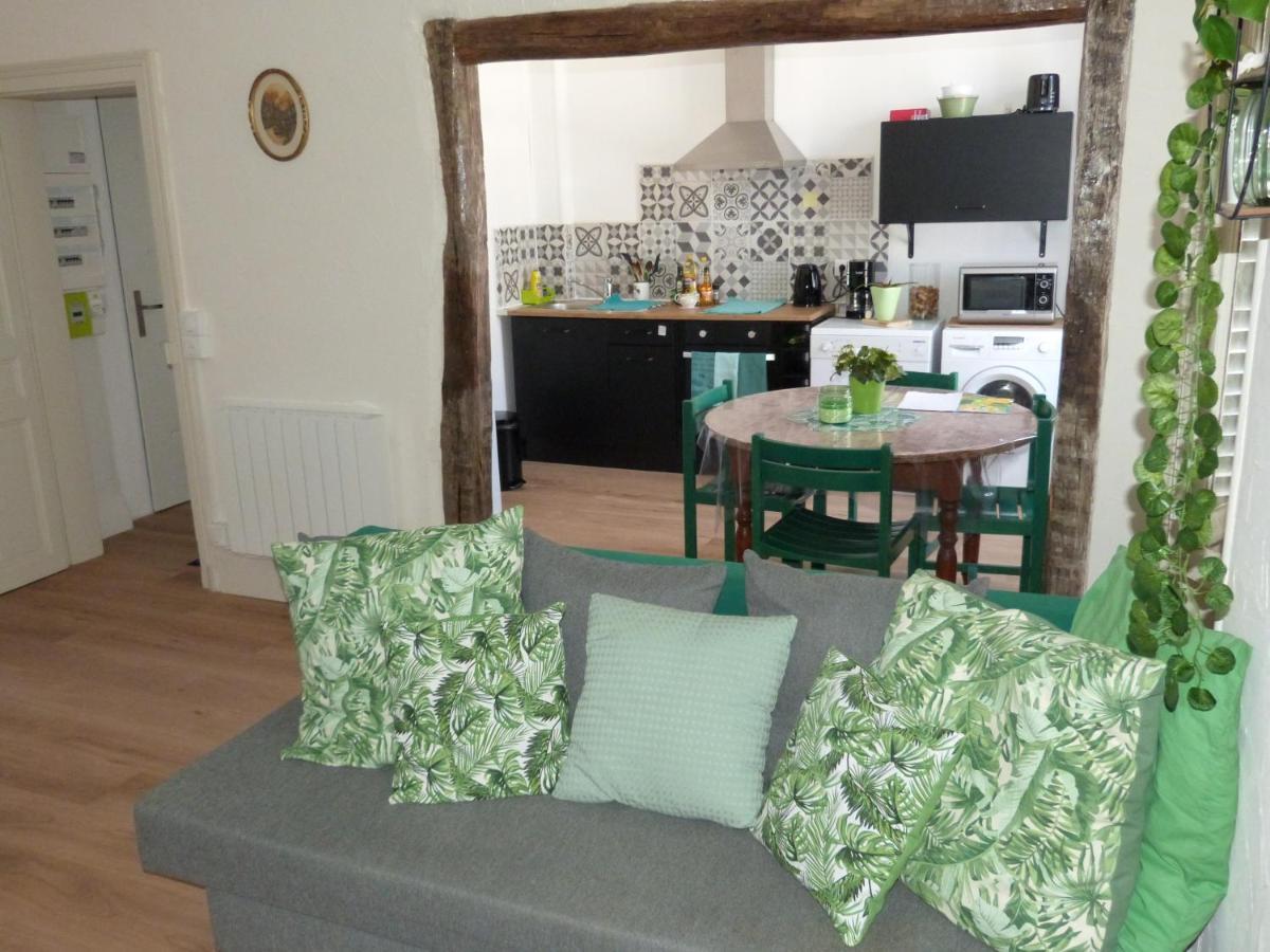 Le Compostelle Appartement Issoudun Buitenkant foto