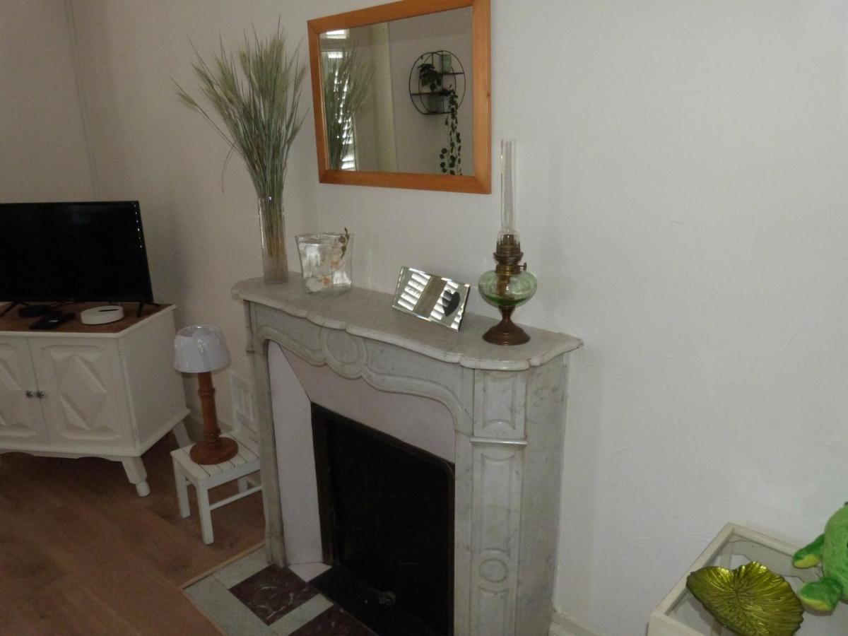 Le Compostelle Appartement Issoudun Buitenkant foto